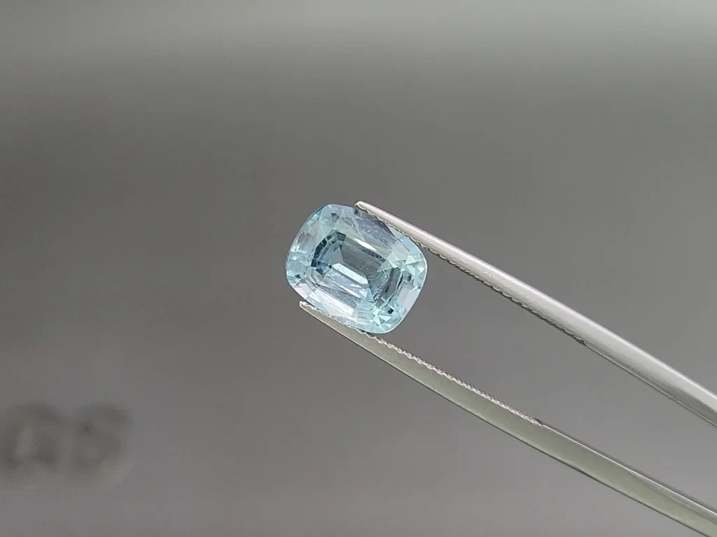 Aquamarine cushion cut 3.15 carats, Madagascar  Image №3