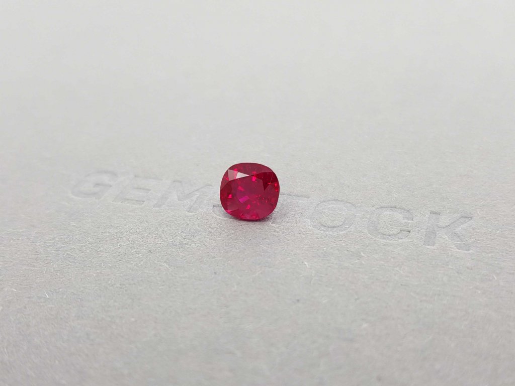 Cushion cut Burmese pigeon blood ruby 2.02 ct, GRS Image №2