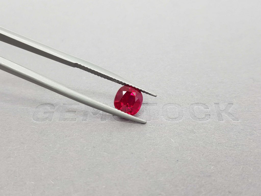Cushion cut Burmese pigeon blood ruby 2.02 ct, GRS Image №4