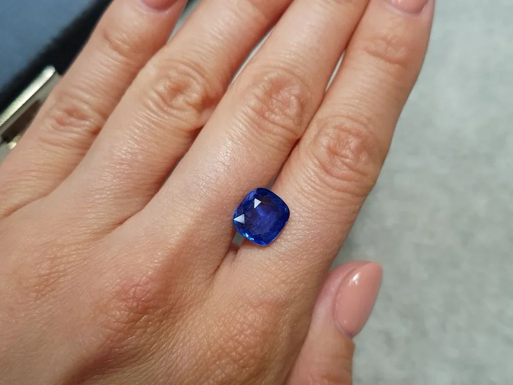 Bright cornflower blue cushion cut sapphire 5.03 ct, Sri Lanka Image №2