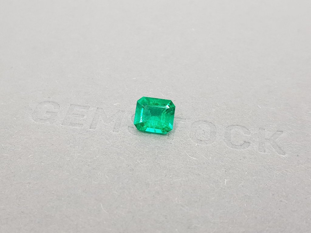 Vibrant Colombian Octagon Emerald 1.41 ct Image №3