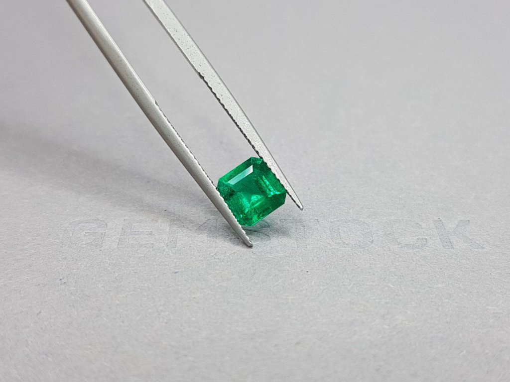 Emerald Muzo Green 1.30 ct, Colombia Image №5