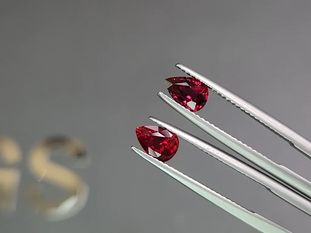 Pair of Pigeon Blood rubies in pear cut 1.91 carat, Mozambique Image №3