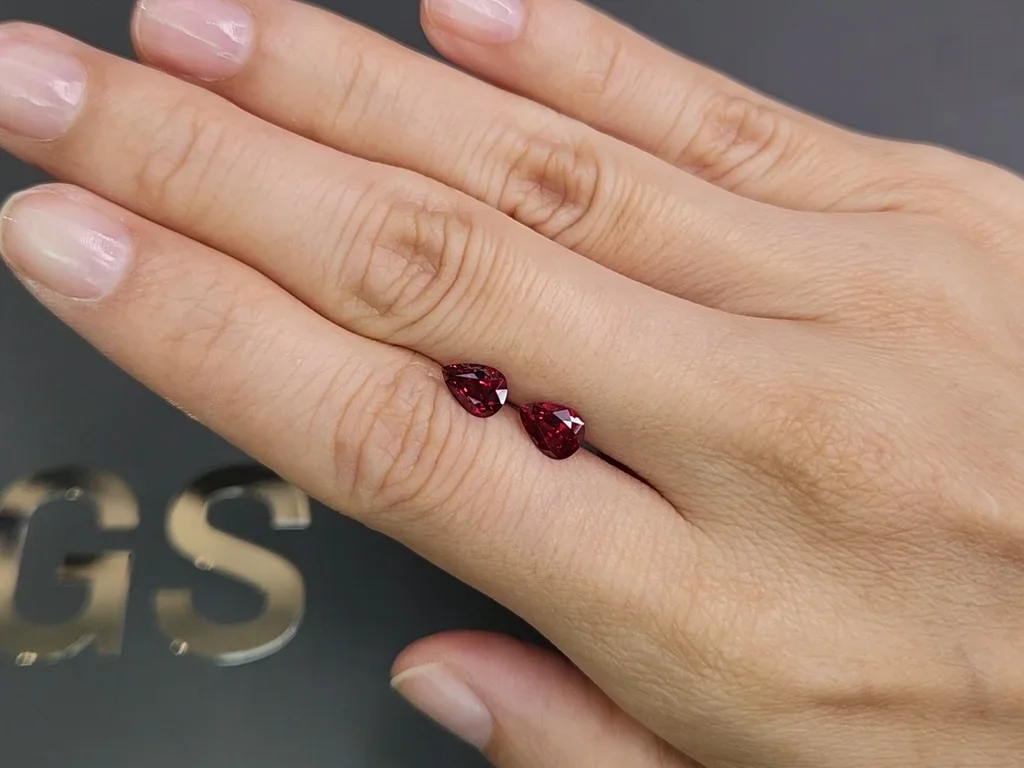 Pair of Pigeon Blood rubies in pear cut 1.91 carat, Mozambique Image №2