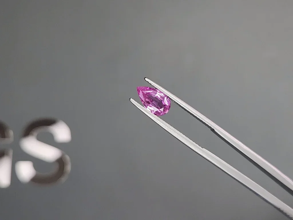 Unheated purple sapphire pear cat 1.15 carats, Madagascar Image №3