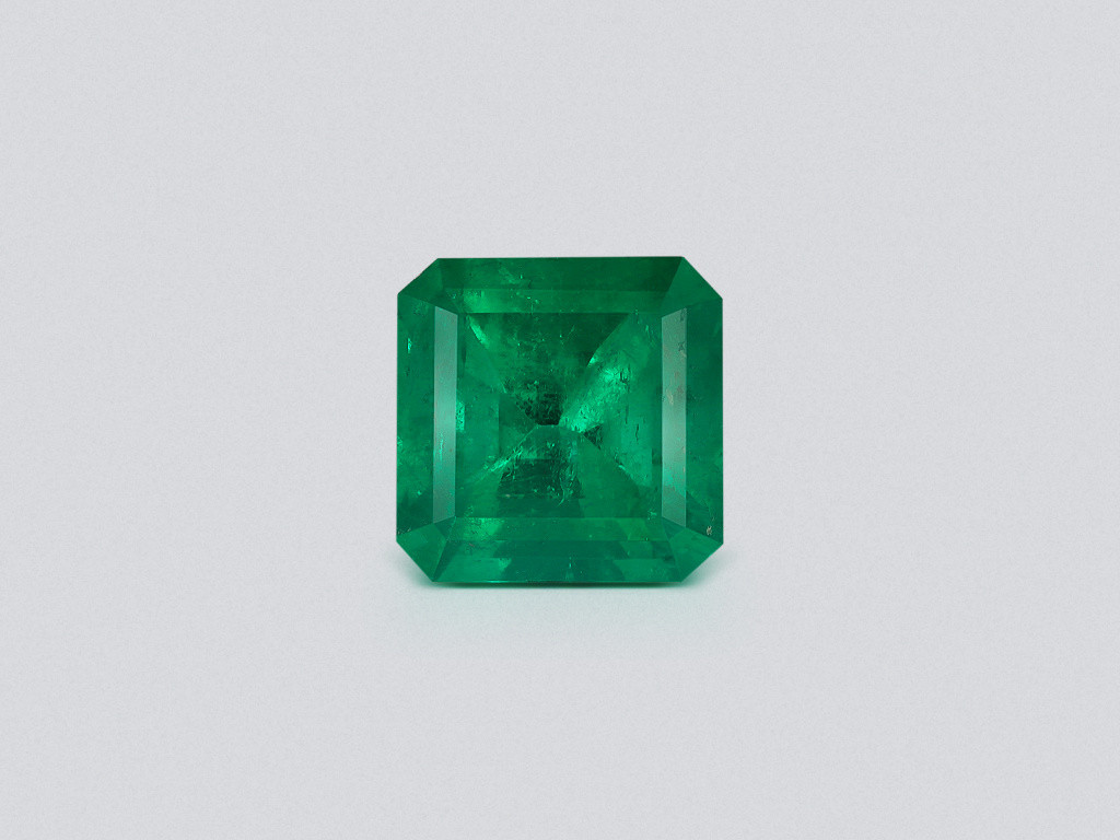 Large emerald  Intense Green octagon cut 11.85 carats, Colombia  Image №1
