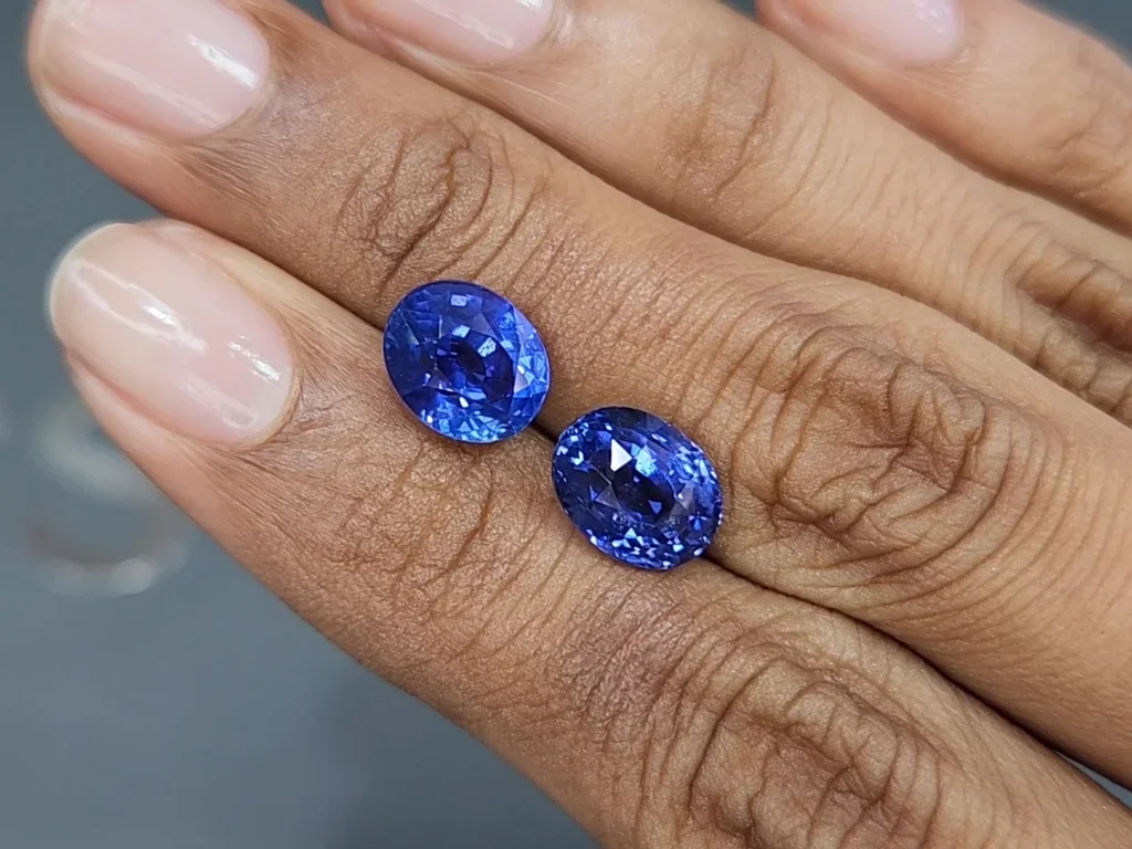 Pair of unheated sapphires Cornflower Blue oval cut 8.63 carats, Sri Lanka Image №2