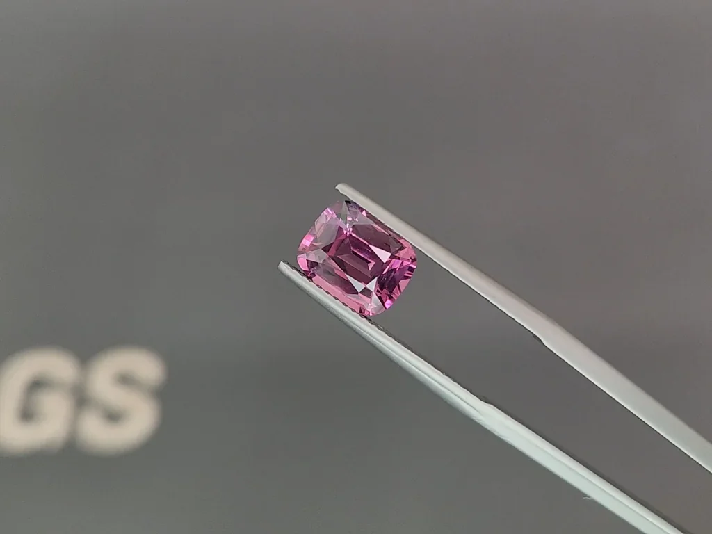 Purple garnet cushion cut 2.96 carats, Africa Image №3