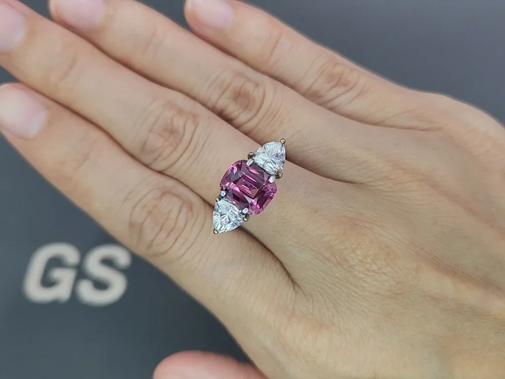 Purple garnet cushion cut 2.96 carats, Africa Image №5