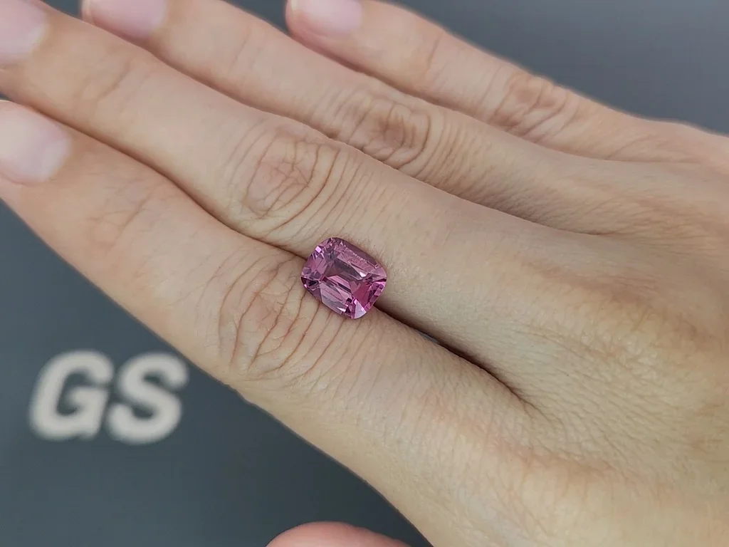 Purple garnet cushion cut 2.96 carats, Africa Image №2