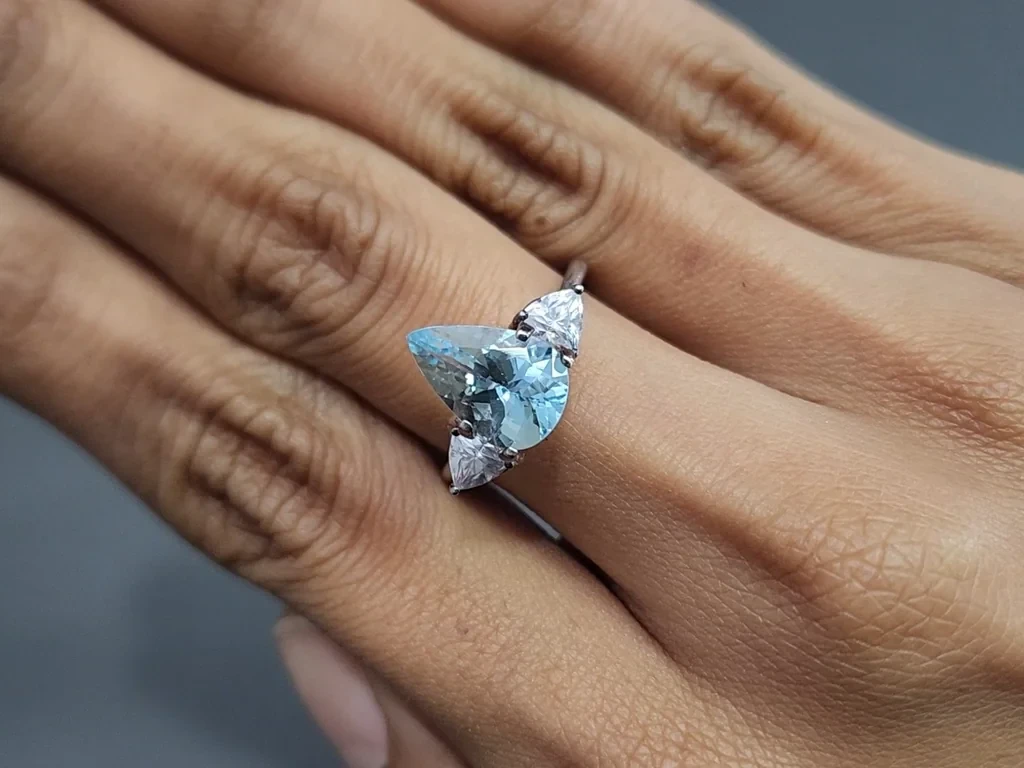 Aquamarine pear cut 2.38 carats, Madagascar Image №5