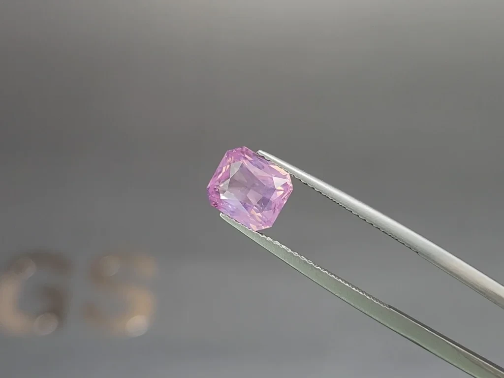 Lilac pink spinel Mahenge radiant cut 3.07 carats, Tanzania Image №3