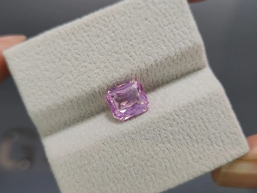 Lilac pink spinel Mahenge radiant cut 3.07 carats, Tanzania Image №4