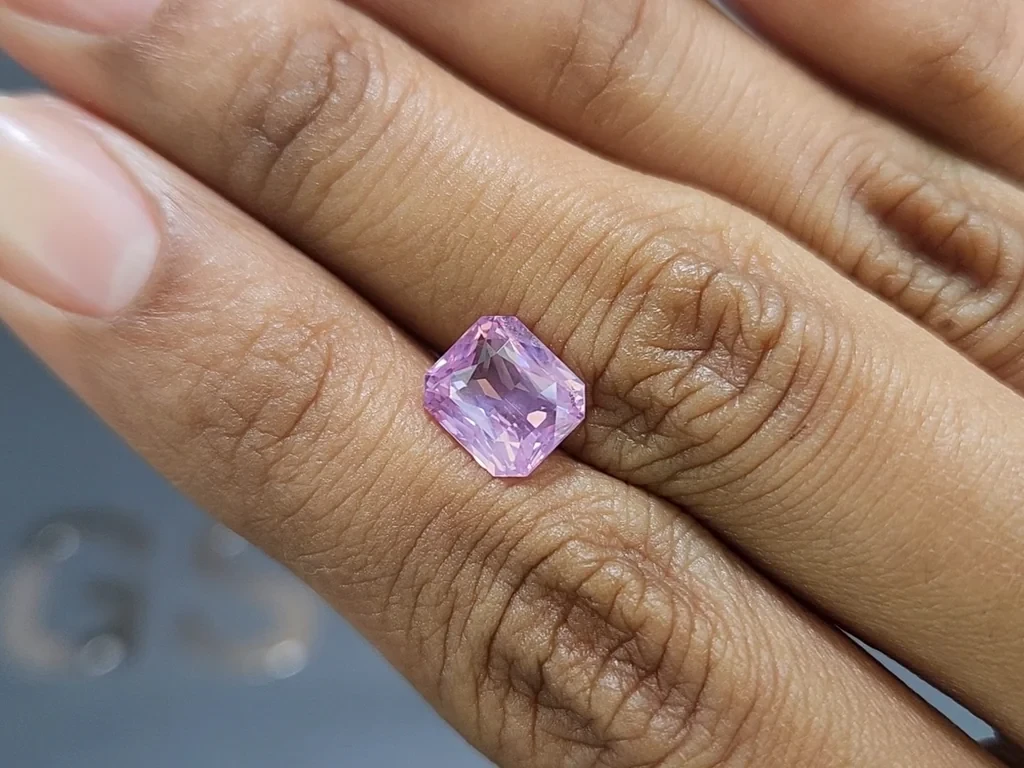 Lilac pink spinel Mahenge radiant cut 3.07 carats, Tanzania Image №2