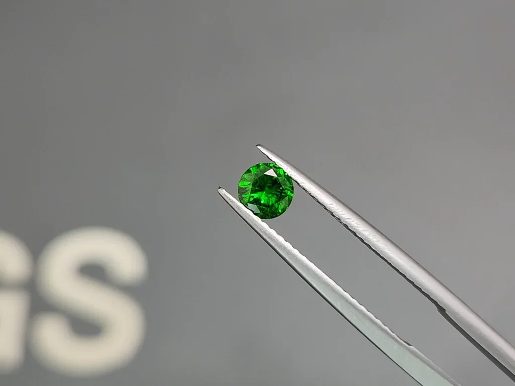 Rare Russian demantoid 0.42 ct Image №3