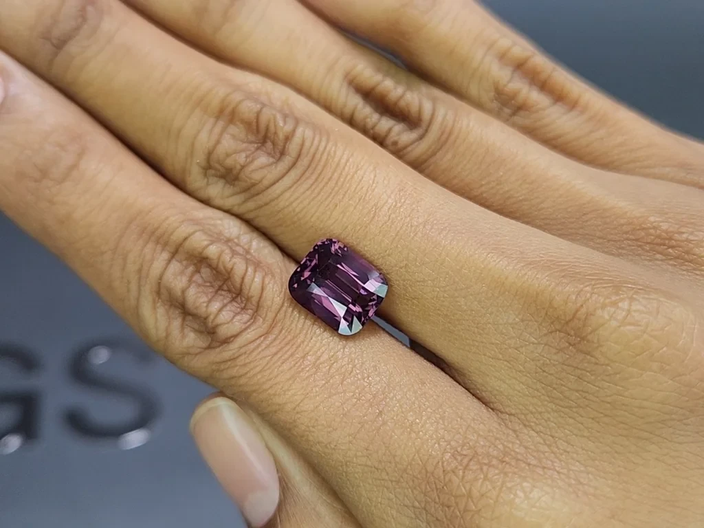 Purple spinel cushion cut 5.11 carats, Tanzania Image №2