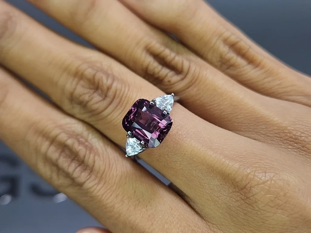 Purple spinel cushion cut 5.11 carats, Tanzania Image №5