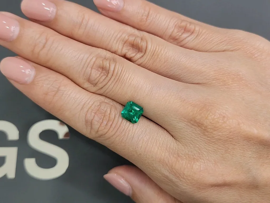 Colombian emerald 1.46 ct Muzo Green Image №2