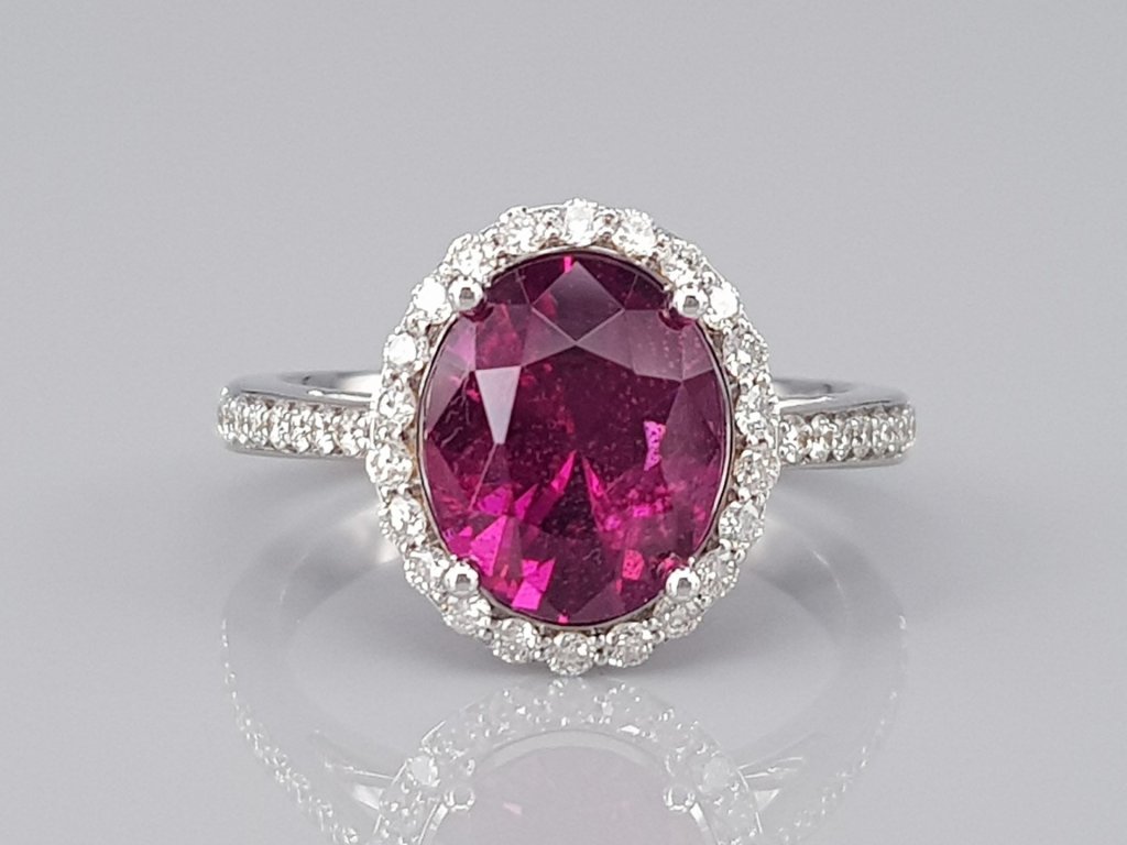 Ring with umbalite garnet 2.59 ct and diamonds in 18K white gold Image №1