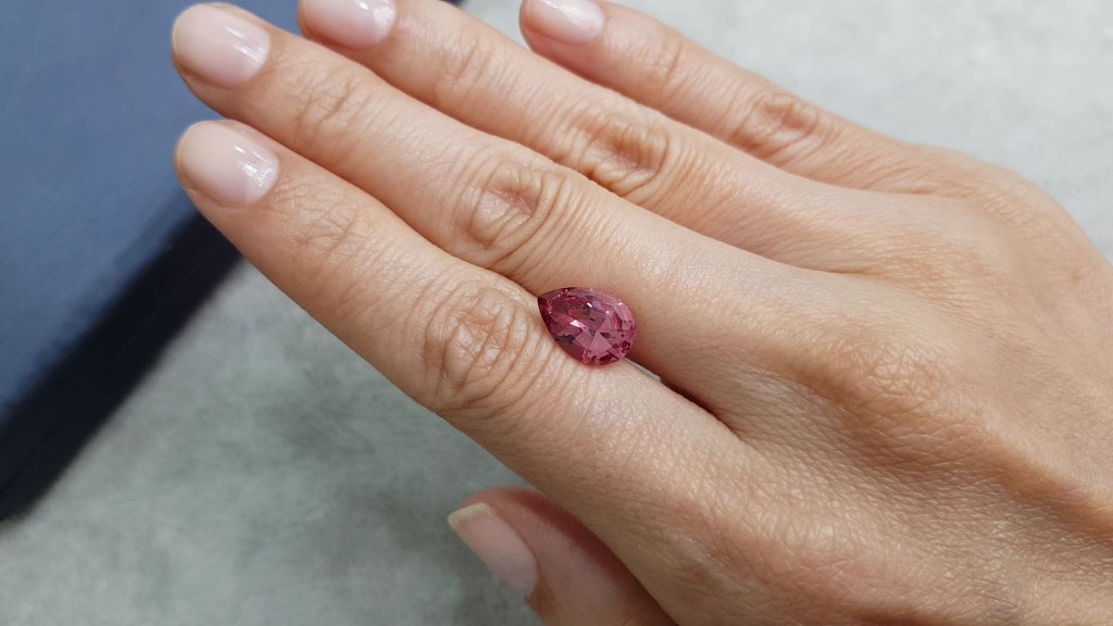 Intense pink pear-cut spinel 3.42 carats, Tajikistan Image №2