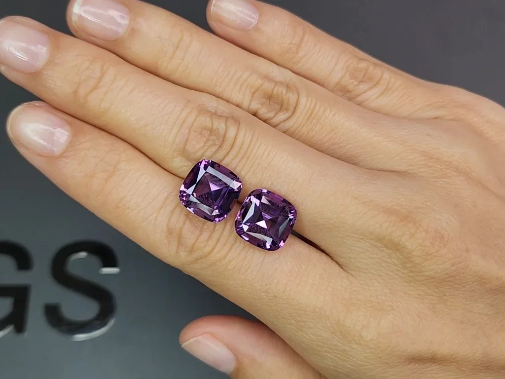 Pair of cushion cut amethysts 9.34 carats, Brazil  Image №2