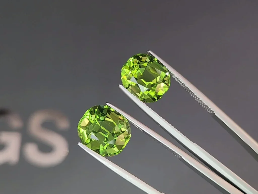 Pair of rare intense green chrome tourmalines in cushion cut 13.74 carats  Image №3