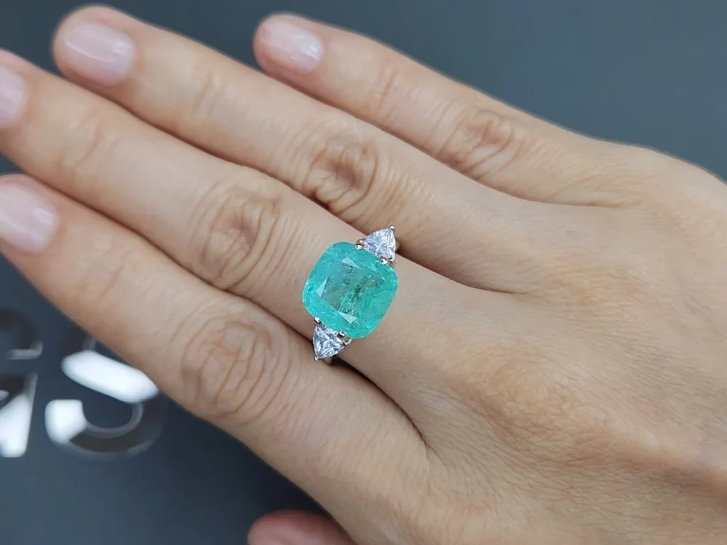 Neon greenish-blue cushion cut Paraiba tourmaline 4.70 carats, Mozambique Image №5