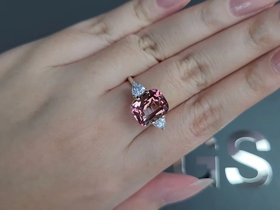 Cushion-cut red-orange tourmaline 5.14 carats, Africa Image №5