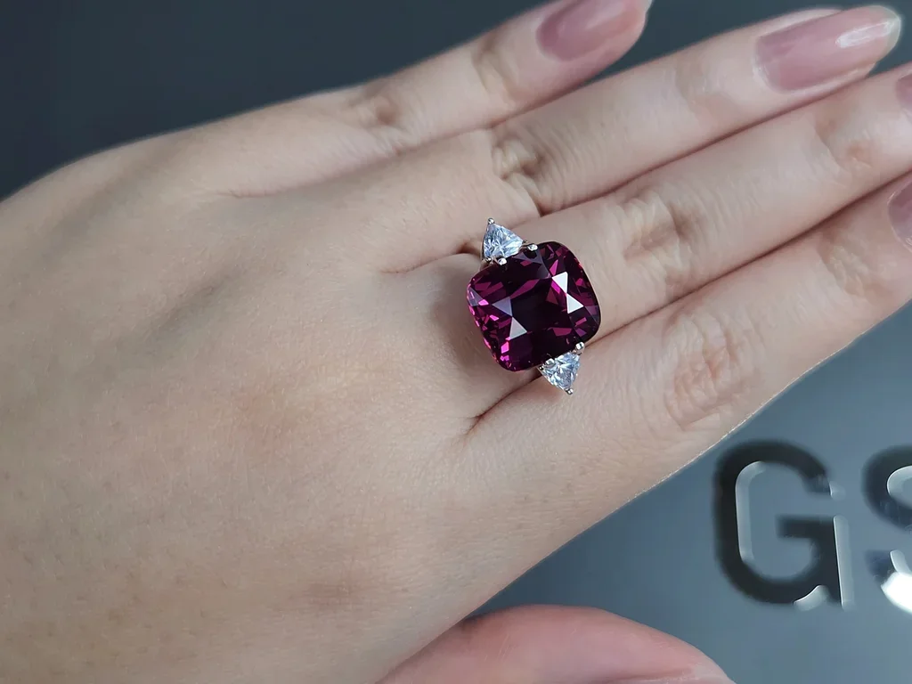 Garnet rhodolite cushion cut 10.85 carats, Tanzania Image №5
