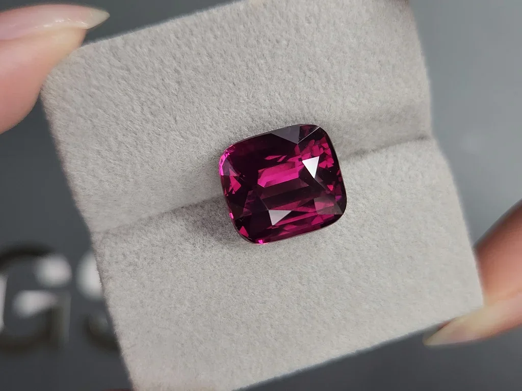 Garnet rhodolite cushion cut 10.85 carats, Tanzania Image №4