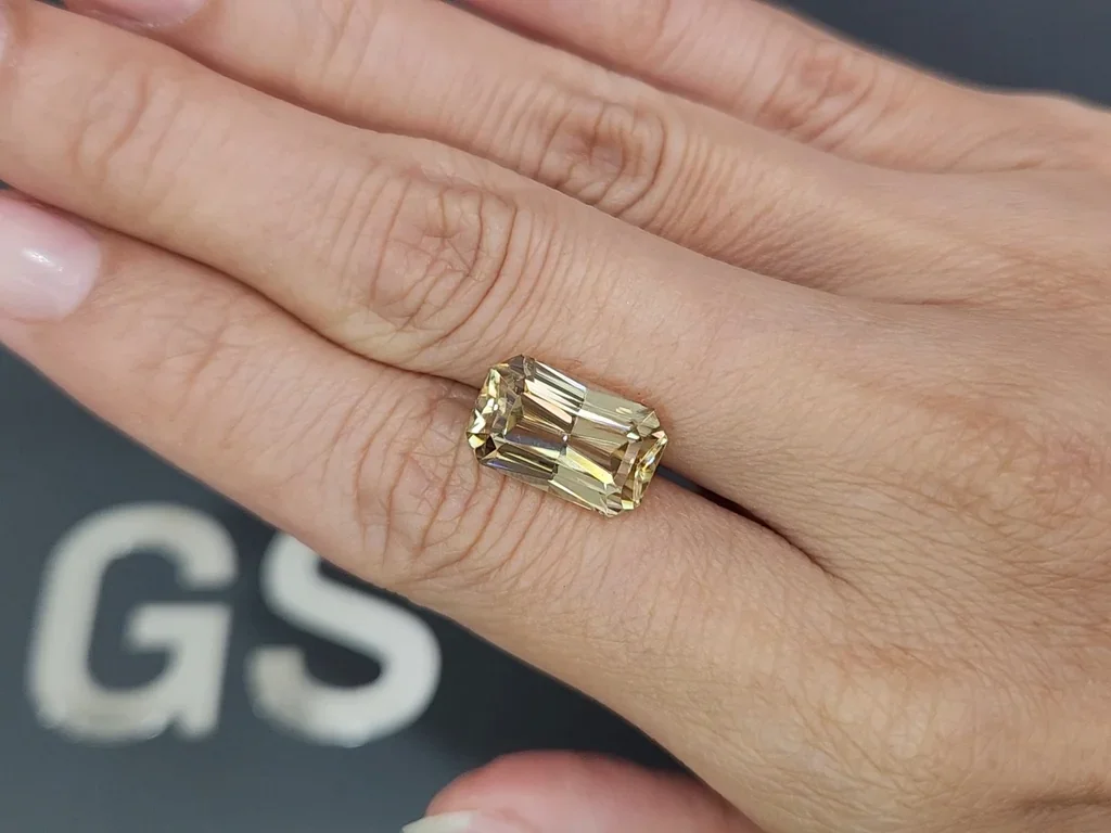 Yellow zircon radiant cut 10.91 carats, Tanzania Image №2