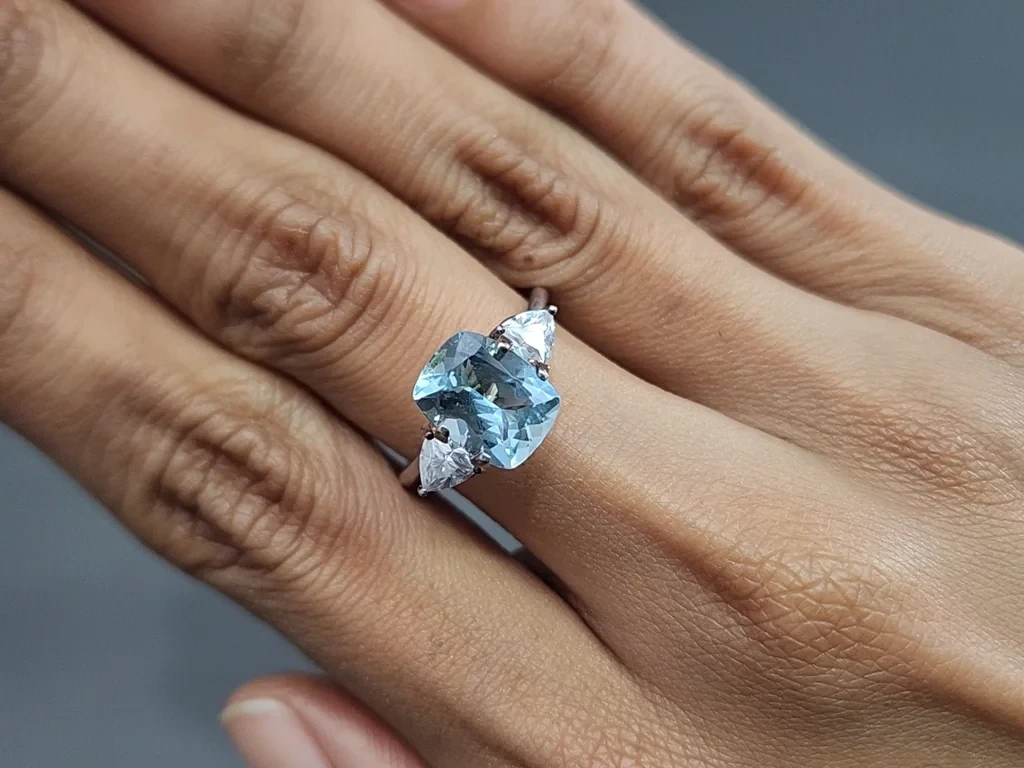 Aquamarine cushion cut 2.30 carats, Madagascar  Image №5