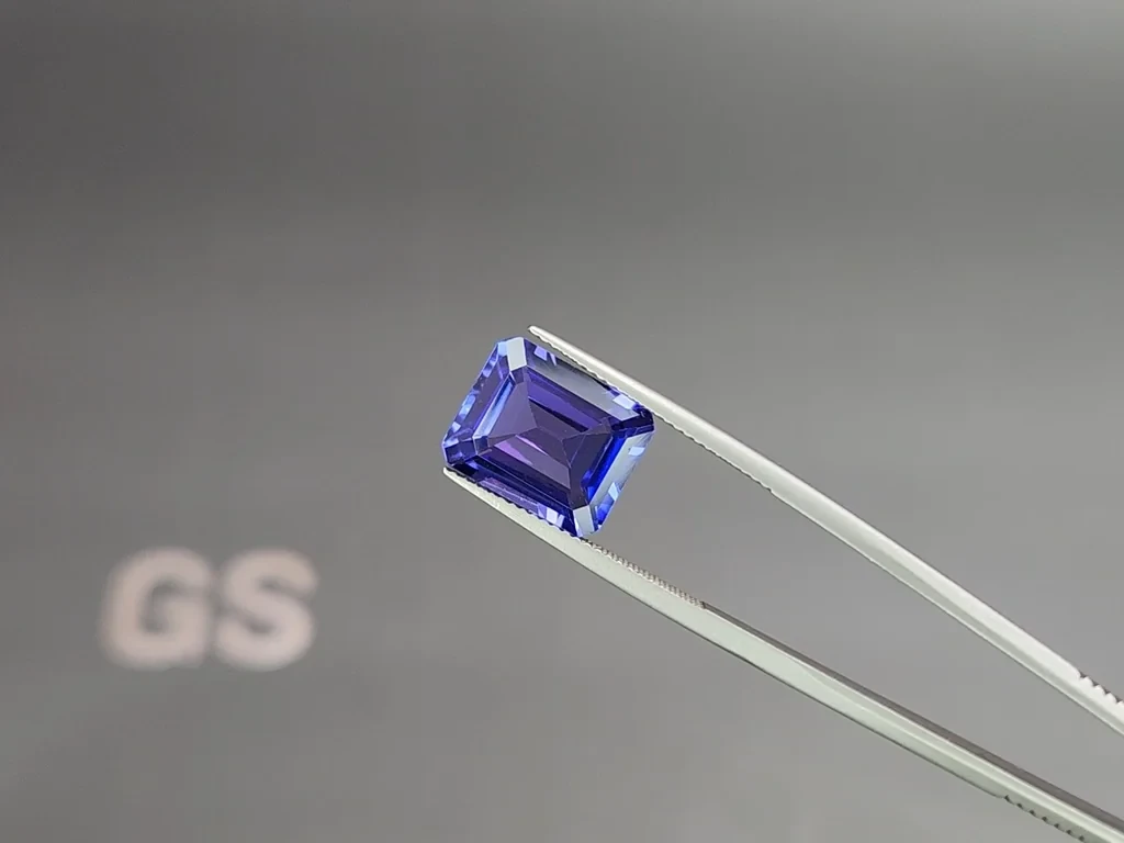 Tanzanite octagon cut 7.18 carats, Tanzania Image №3