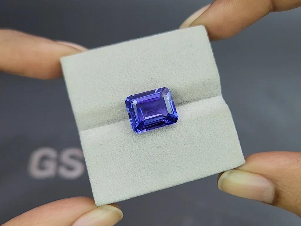 Tanzanite octagon cut 7.18 carats, Tanzania Image №4