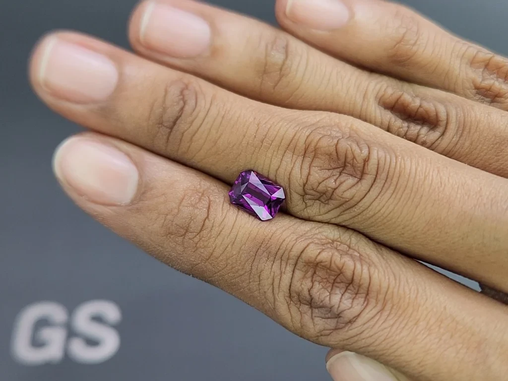 Purple garnet umbalite otagon cut  2.30 carats, Africa Image №2