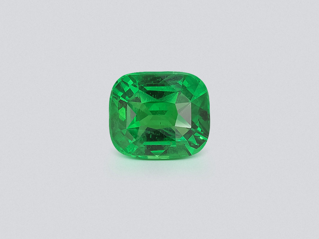 Garnet tsavorite Vivid Gree cushion cut 3.04 carats,  Africa Image №1