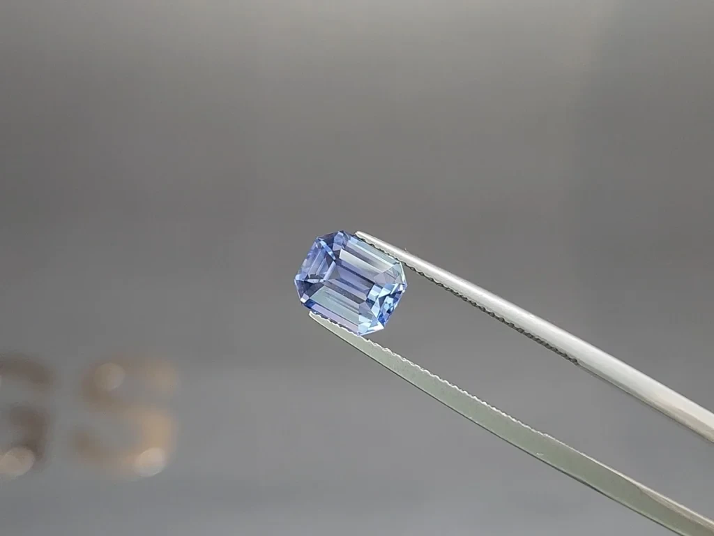 Unheated blue sapphire octagon cut 3.02 carats, Sri Lanka Image №3