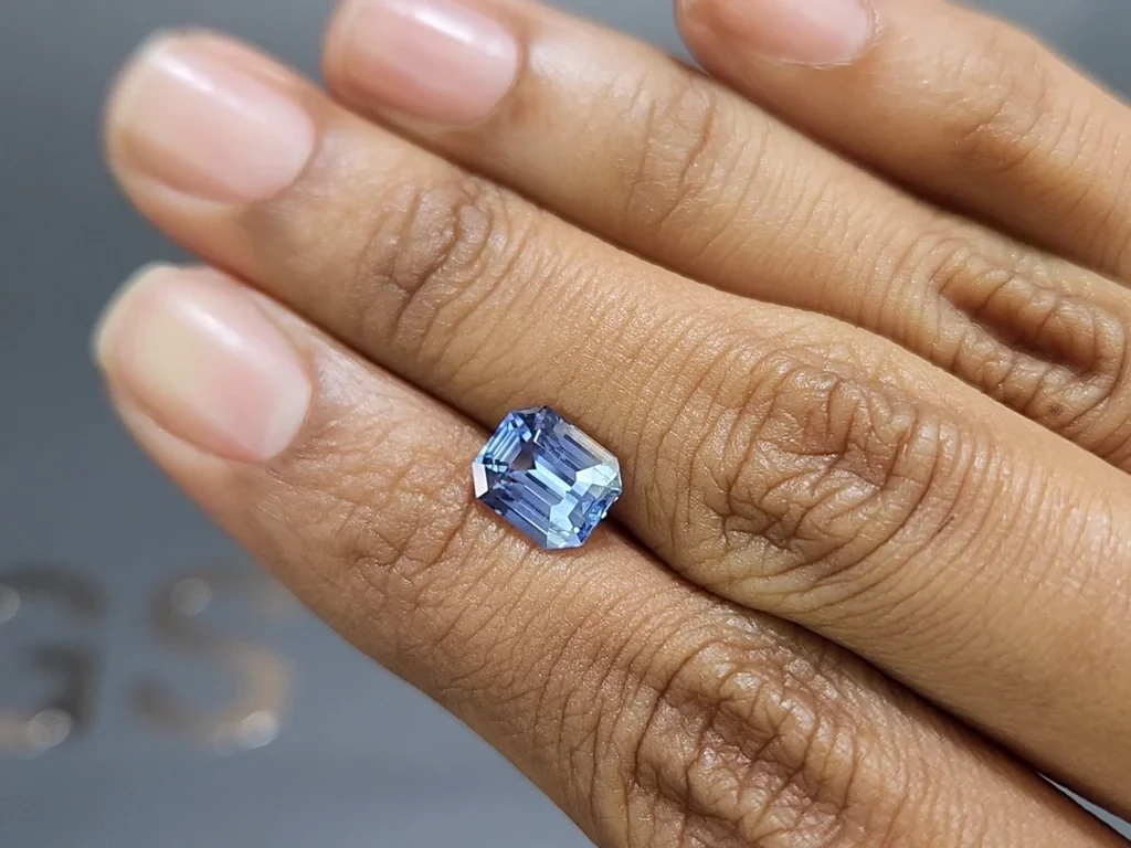 Unheated blue sapphire octagon cut 3.02 carats, Sri Lanka Image №2