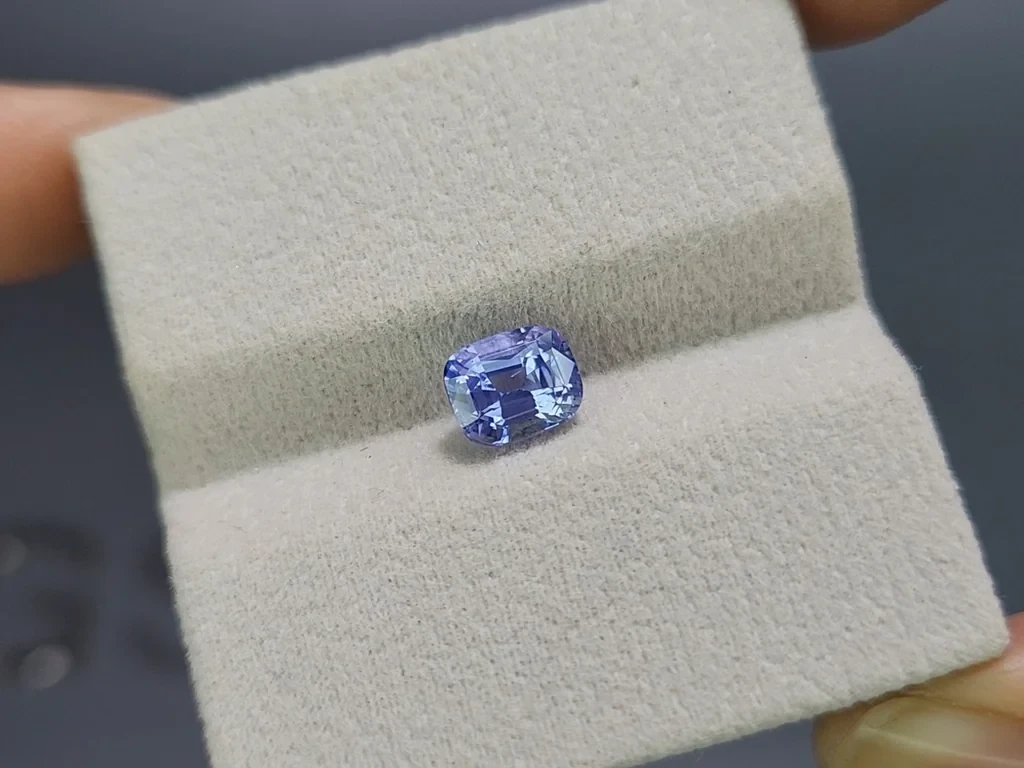 Unheated sapphire violetish blue cushion cut 2.02 carats, Sri Lanka Image №4