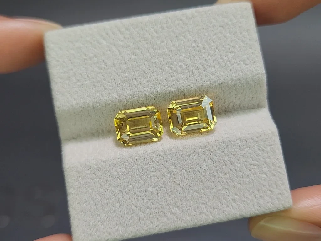 Pair unheated Golden Yellow sapphires octagon cut 6.40 carats, Sri Lanka Image №6