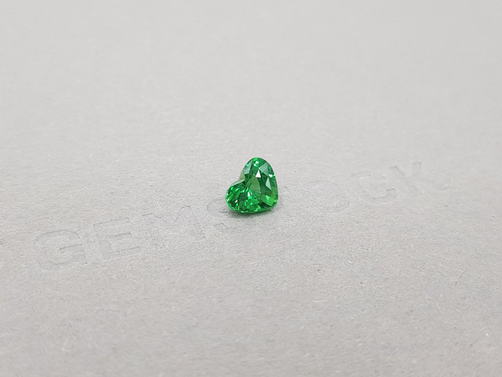 Heart cut tsavorite garnet 1.24 ct Image №2