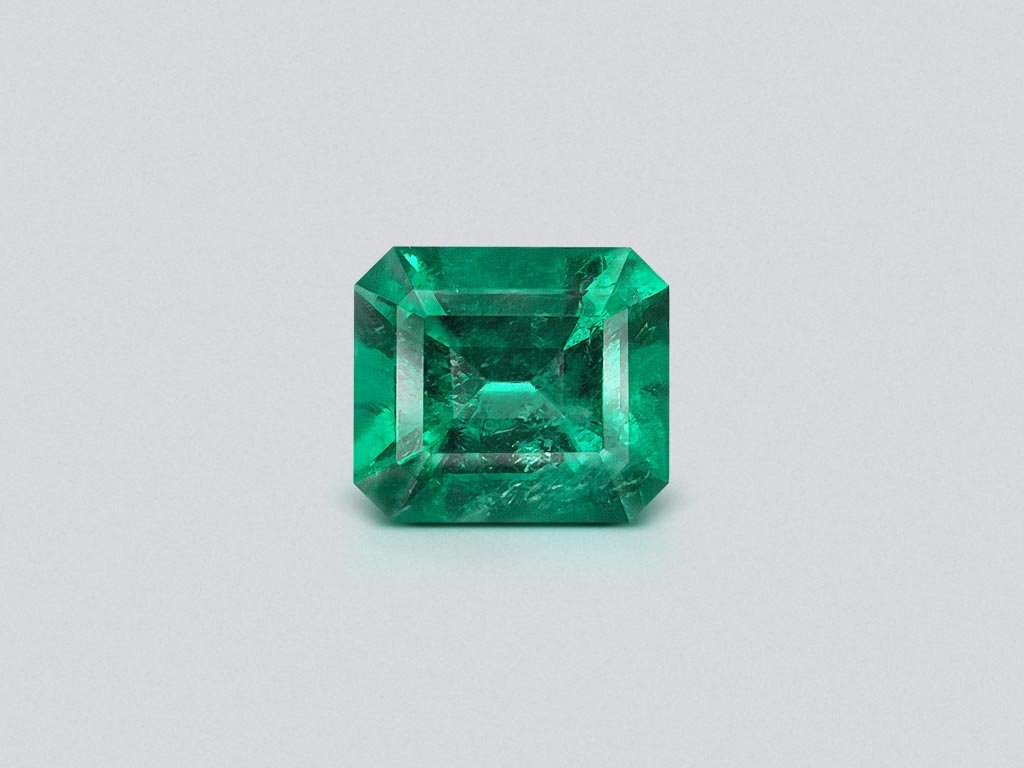 Colombian emerald octagon shape 1.99 ct, Muzo Green Image №1