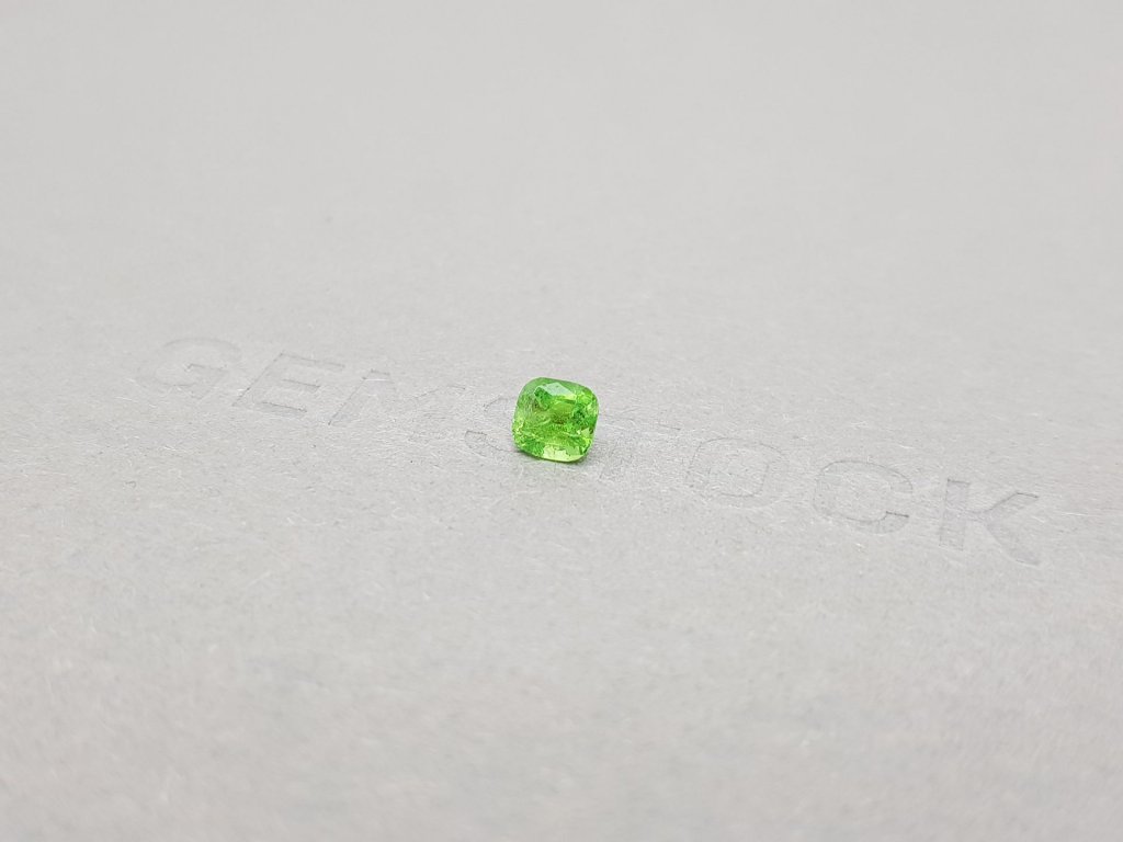 Cushion cut tsavorite garnet 0.50 ct Image №3