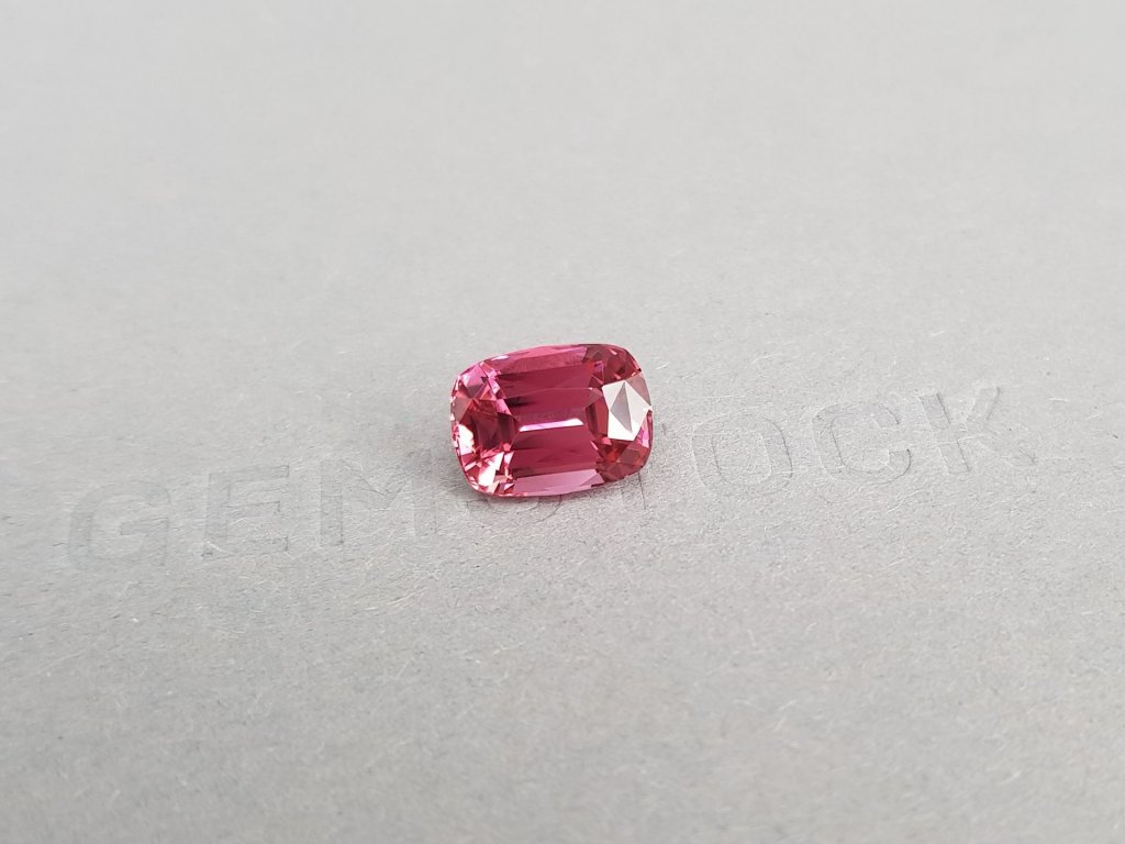 Intense pink rubellite in cushion cut 3.55 ct, Nigeria Image №2