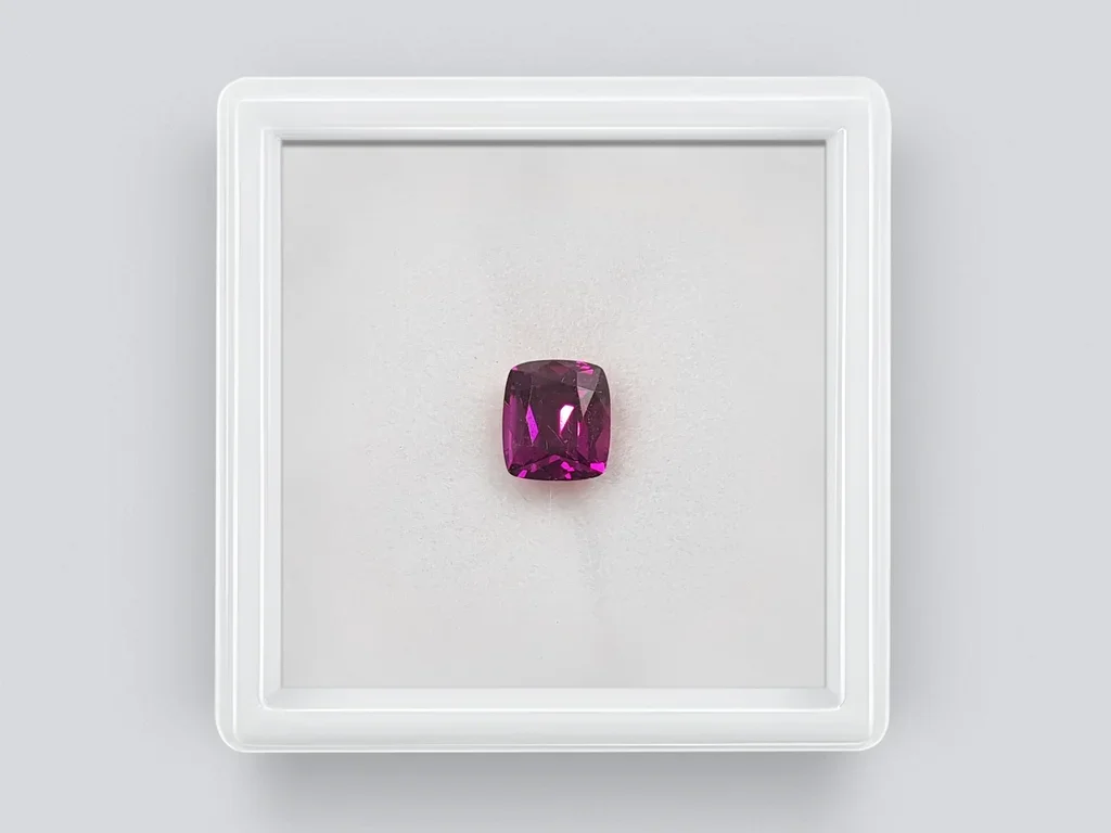 Cushion cut umbalite garnet 1.57 carats Image №1