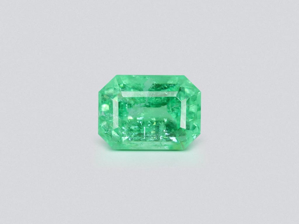 Octagon-cut neon green Paraiba tourmaline 7.58 carats, Mozambique Image №1