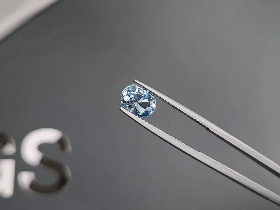 Light blue oval cut aquamarine 1.89 carats, Madagascar Image №3