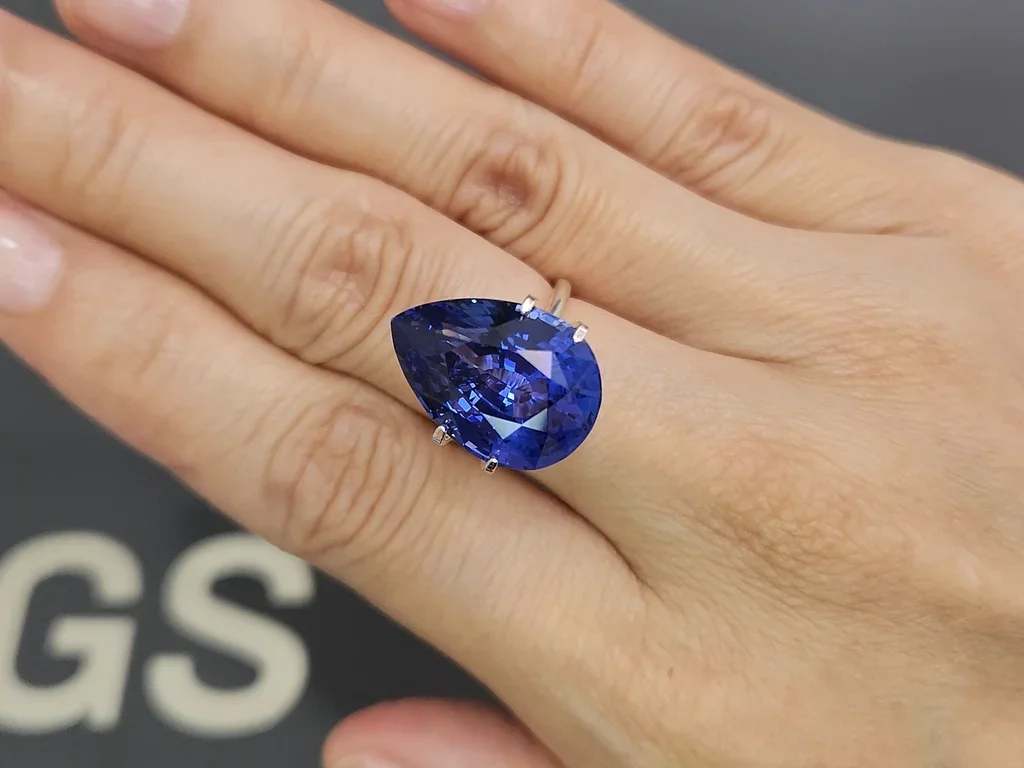 Cornflower Blue sapphire in pear cut 15.25 carats, Sri Lanka Image №5