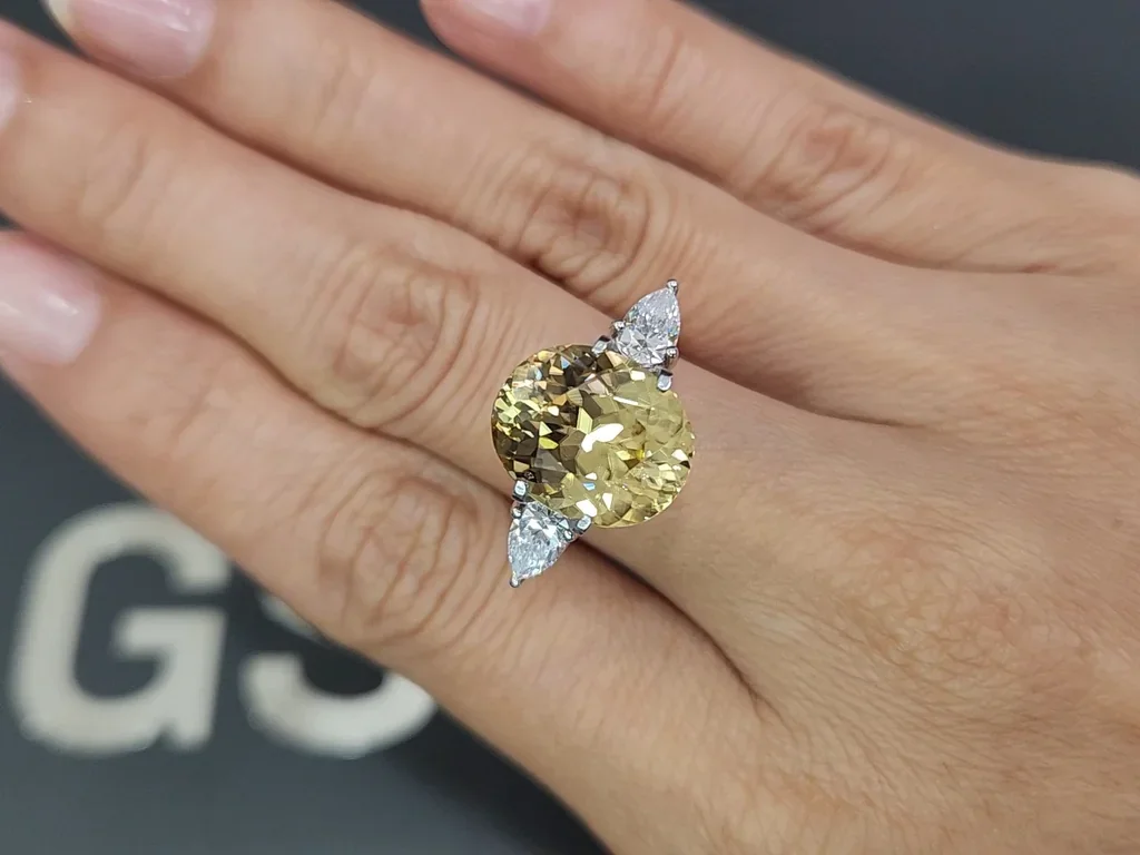 Yellow zircon oval cut 10.45 carats, Tanzania Image №5