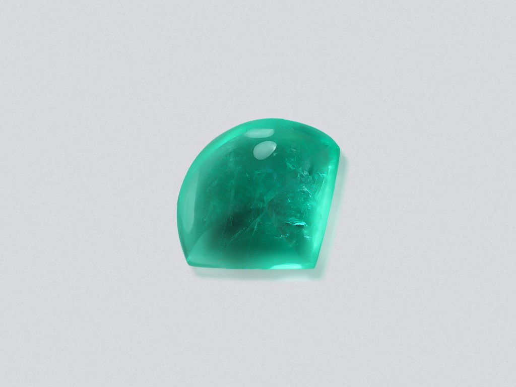 Emerald fancy cabochon cut 3.04 carats, Russia Image №1